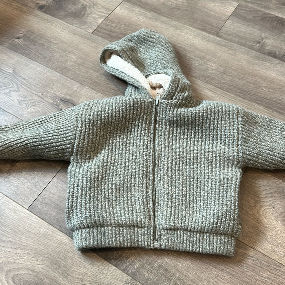 NWOT Zara fleece lined hooded jacket